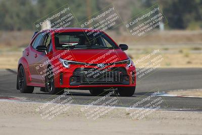 media/Sep-20-2025-Extreme Speed (Sat) [[1fcc23683c]]/Orange (Mid Intermediate)/Session 1 (Sunset)/